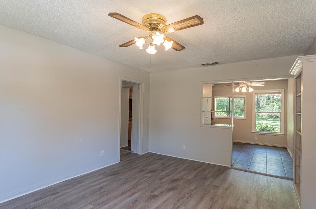 713 Hillcrest St, Denton, TX 76201