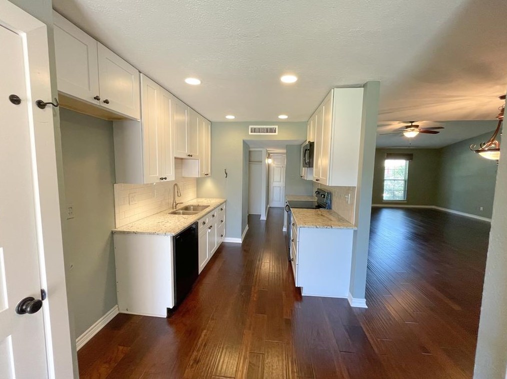 526 Shadowcrest Ln, Coppell, TX 75019-5759