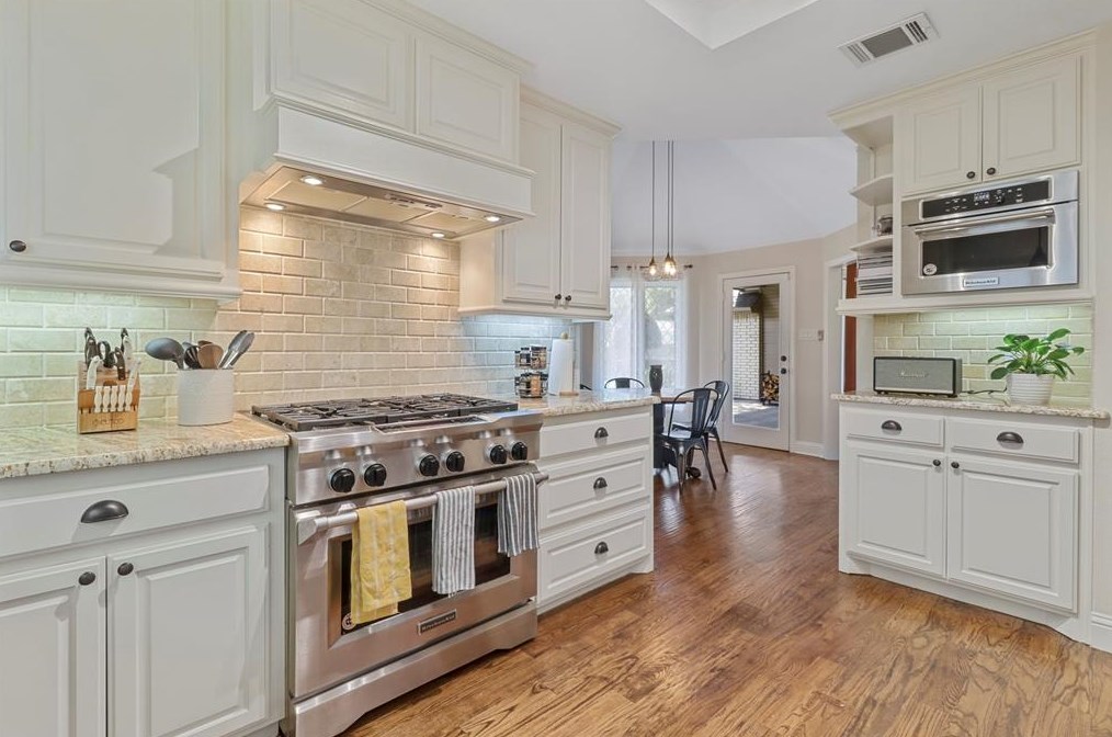 4817 Saint James Ct, Mesquite TX  75150-1194 exterior