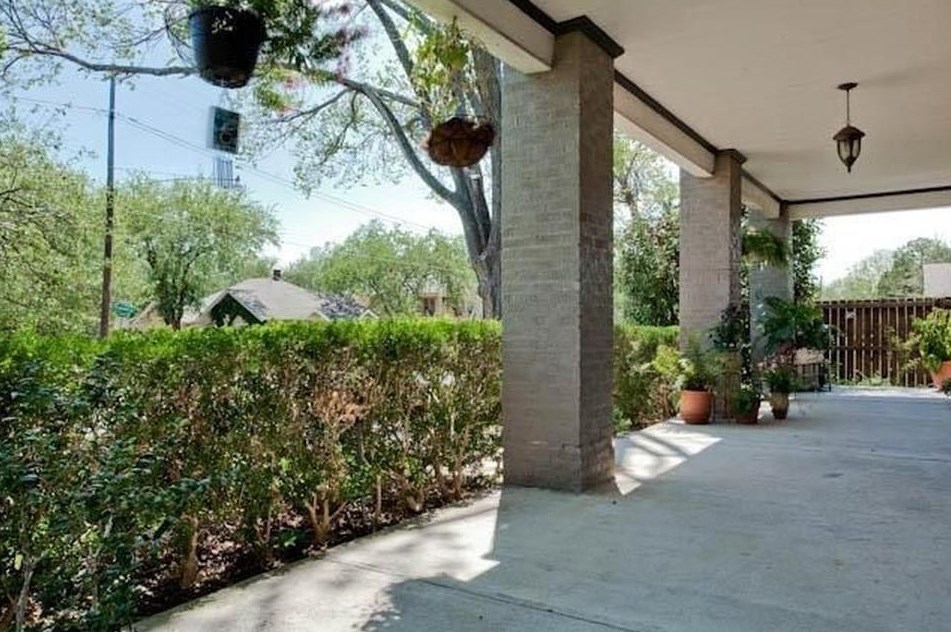 5803 Tremont St Apt A, Dallas, TX