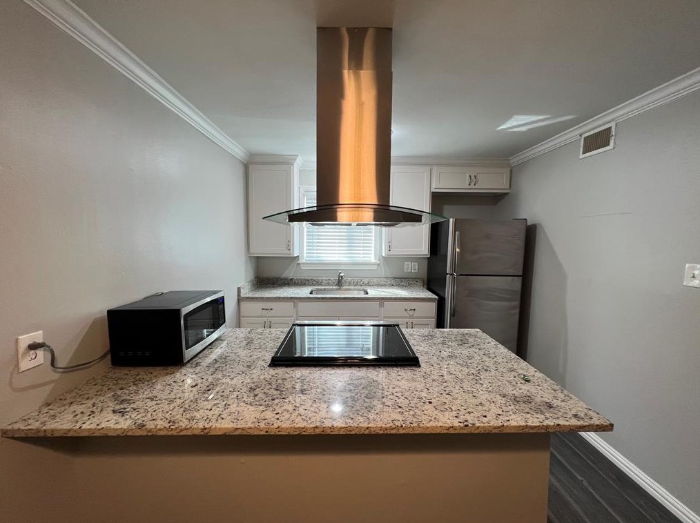 1810 N Fitzhugh Ave, Dallas, TX 75204