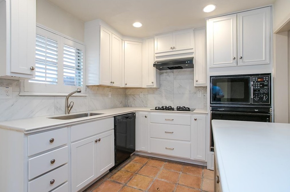 10660 Pagewood Dr, Dallas TX  75230-4258 exterior