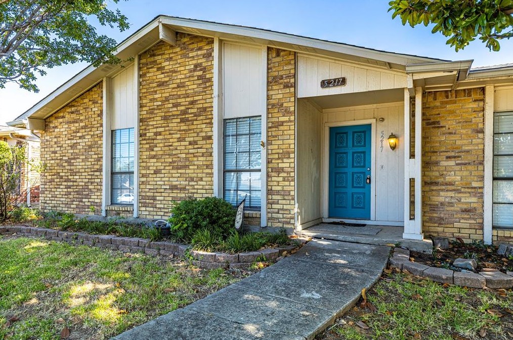 5217 Ragan Dr, Frisco, TX 75056