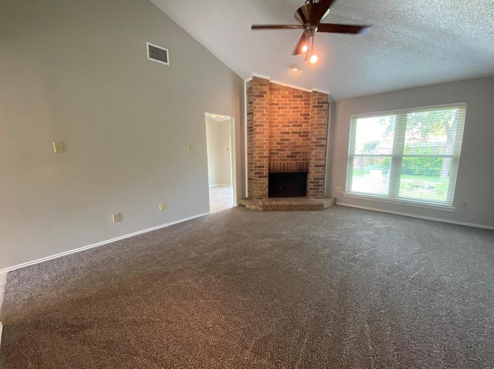 1709 Glencairn Ln, Lewisville, TX 75067