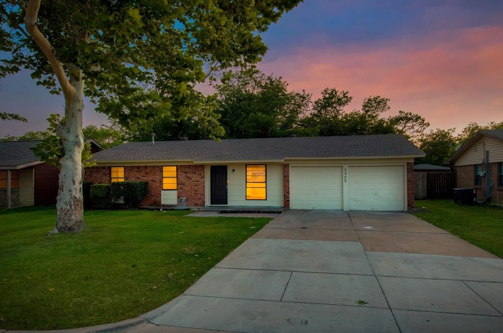 5905 Gayle Dr, Fort Worth, TX 76148