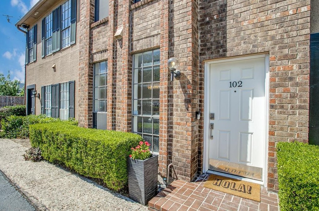 3817 Rawlins St Apt 102, Dallas, TX 75219