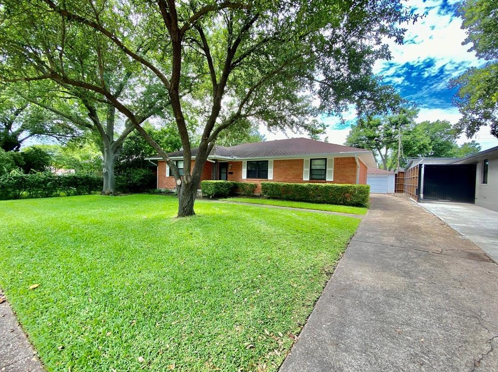 9521 Liptonshire Dr, Dallas, TX 75238