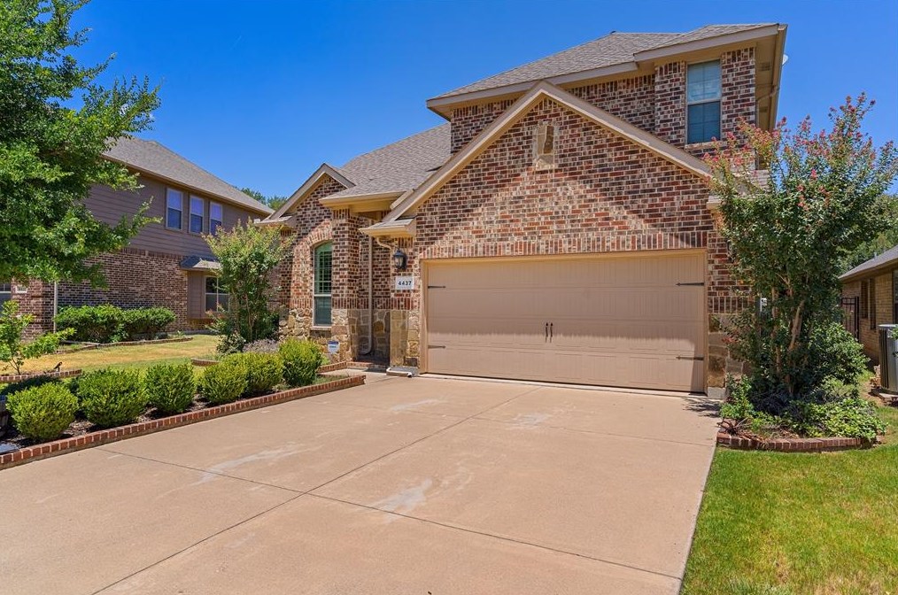 4437 Paula Ridge Ct, Fort Worth, TX 76137