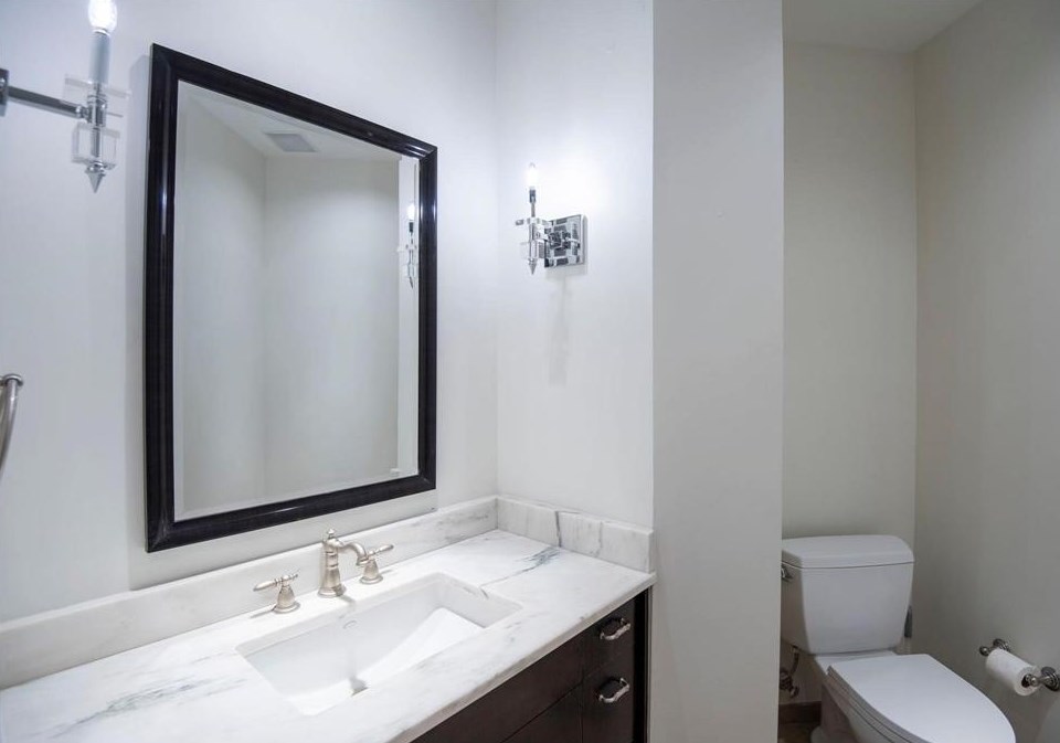 5320 Mockingbird Ln, Dallas TX 75206-5124 exterior