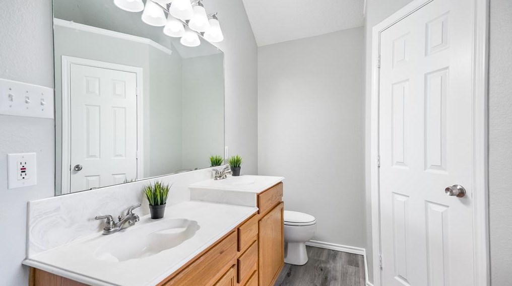 1329 Maple Rdg Dr, Mesquite TX 75149-5692 exterior