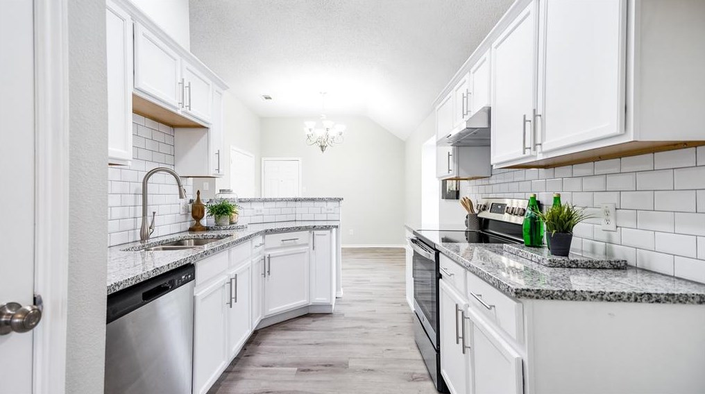 1329 Maple Rdg Dr, Mesquite TX 75149-5692 exterior