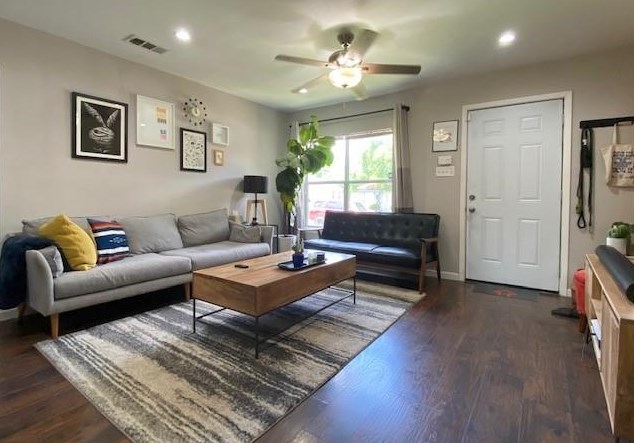 1722 Wilbur St, Dallas, TX 75224