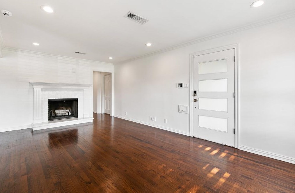 7806 Morton St, Dallas TX  75209-4108 exterior