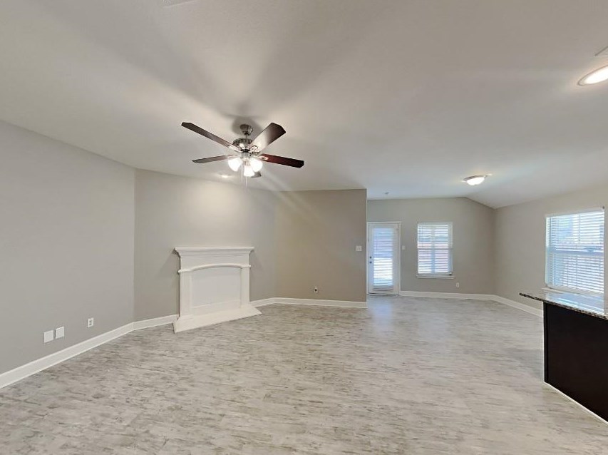 8900 Whirlwind Trl, Aubrey, TX 76227
