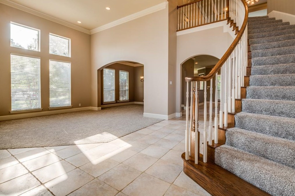 801 Camelot Ct, Lewisville, TX 75077