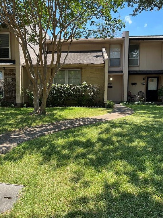 424 Arborview Dr, Garland, TX 75043