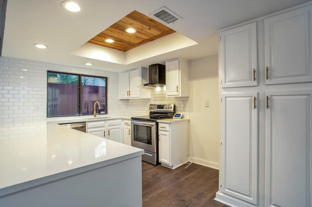 2700 Chancellor Dr, Plano, TX 75074