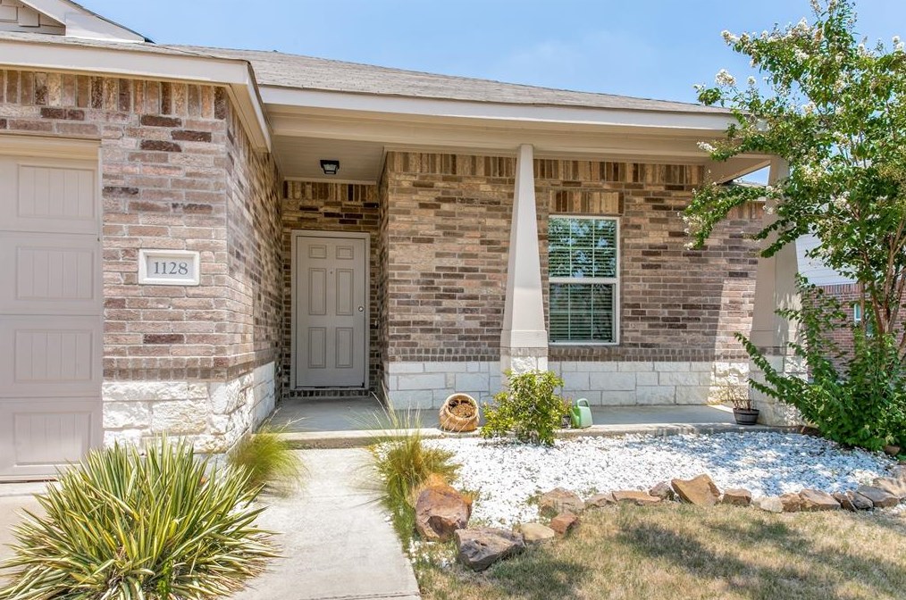 1128 Foxglove Ln, Burleson, TX 76028