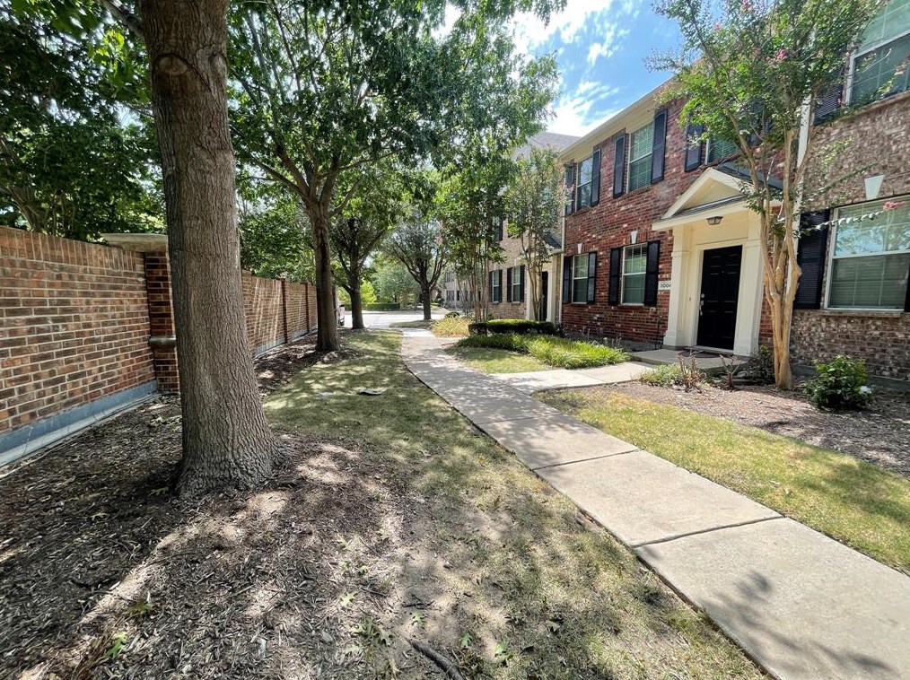 3008 Stone Forest Cir, Mckinney, TX 75070-2493