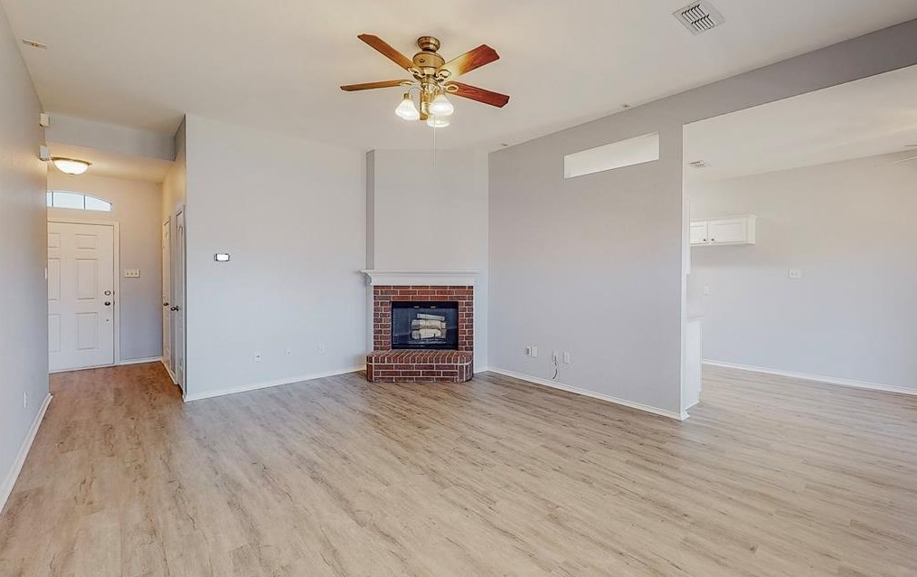 10465 Fossil Hill Dr, Fort Worth, TX 76131