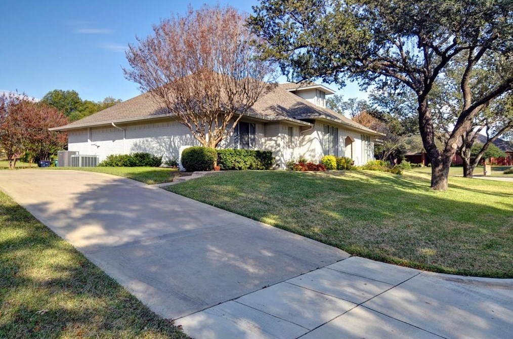 3800 Ben Creek Ct, Aledo, TX 76008-3608