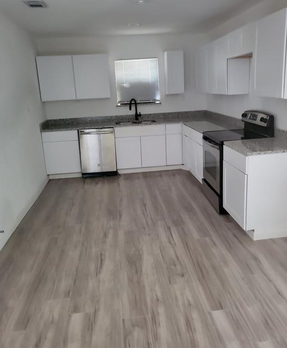 2720 Burton Ave, Fort Worth, TX 76105