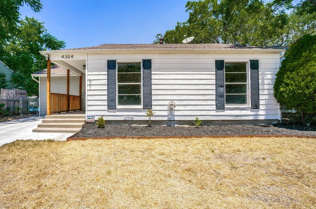 4304 Valentine St, Fort Worth, TX 76107