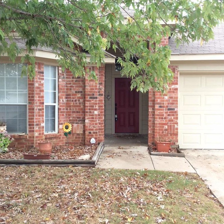 1052 Cottonbelt Dr, Fort Worth, TX 76131