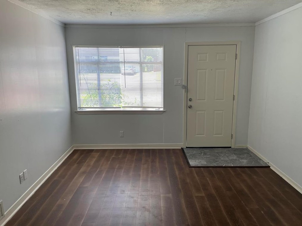 1713 Kirkwood Dr, Garland, TX 75041