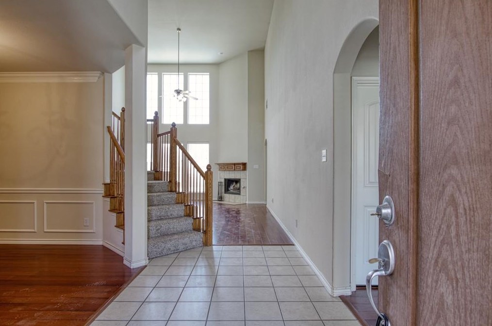 8213 Laughing Waters Trl, Mckinney TX  75070-6074 exterior