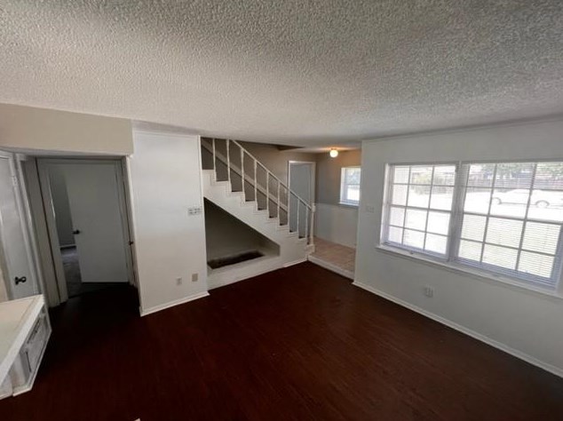 2022 Mars Dr, Garland, TX 75040