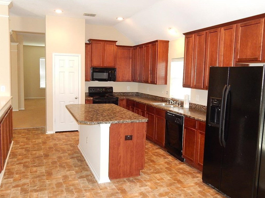 1112 Kimbro Dr, Forney, TX 75126