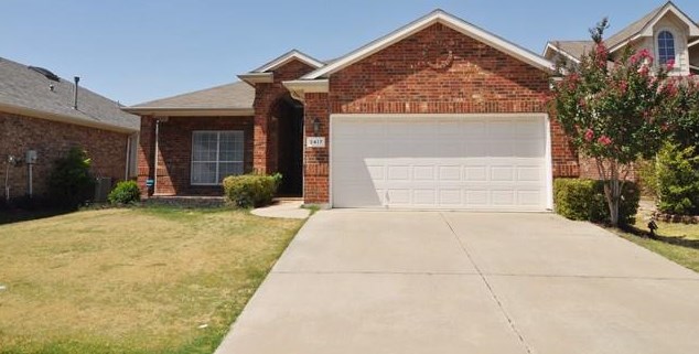 2417 Priscella Dr, Fort Worth, TX 76131