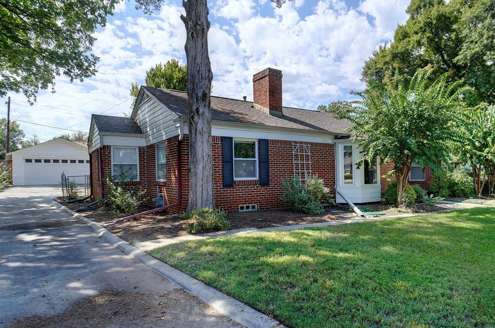 613 Westwood Ave, Fort Worth, TX 76107