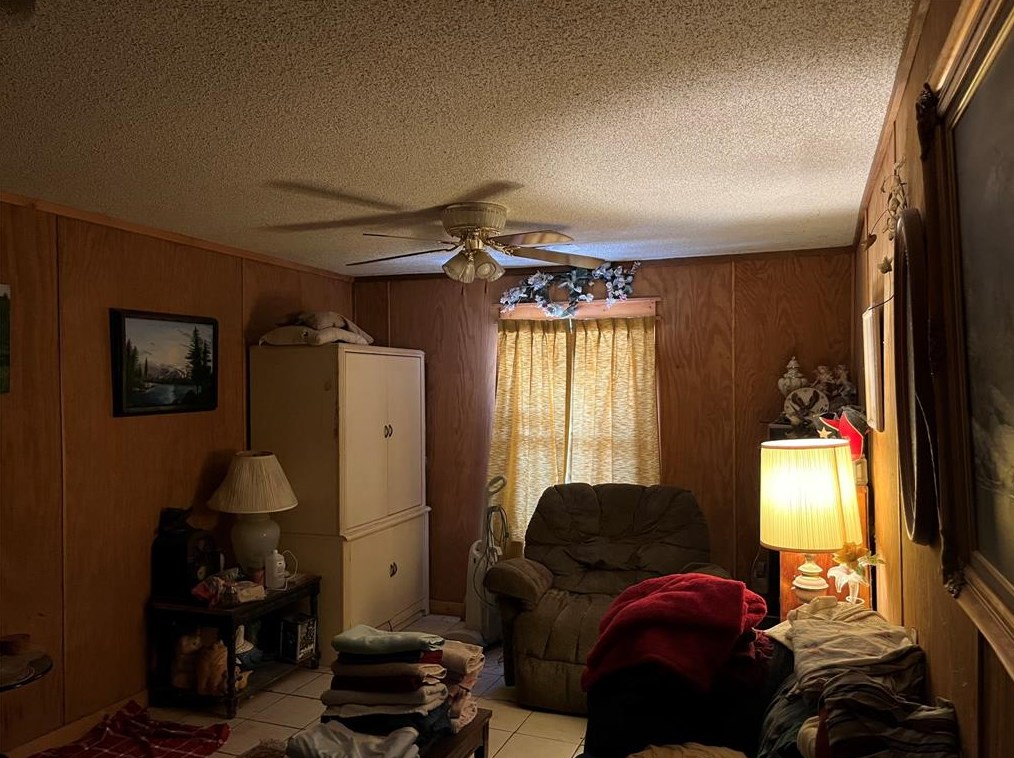 705 11th St, Kemp, TX 75143-3223