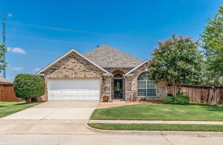 1505 Pine Hills Ln, Denton, TX 76210