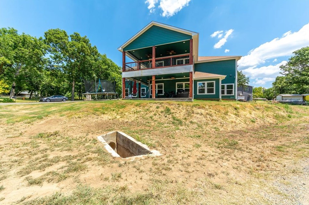 16 Beach Dr, Pottsboro, TX 75076