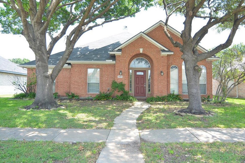 2906 Pecan Meadow Dr, Garland, TX 75040