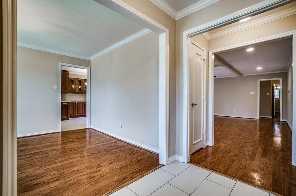 10509 Ravenscroft Dr, Dallas TX  75230-4230 exterior