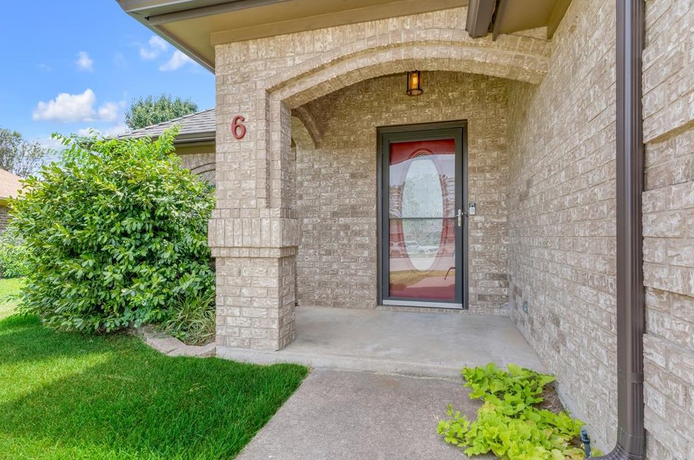 6 Chapel Hill Ct, Midlothian, TX 76063
