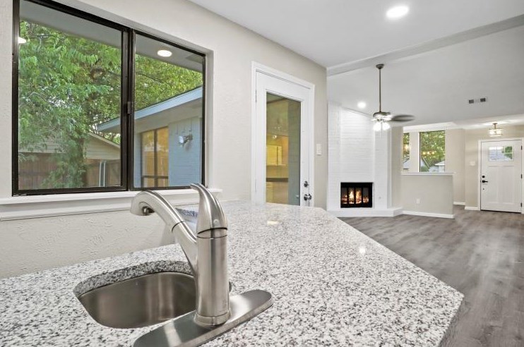 401 Dillard Ln, Coppell TX 75019-3925 exterior