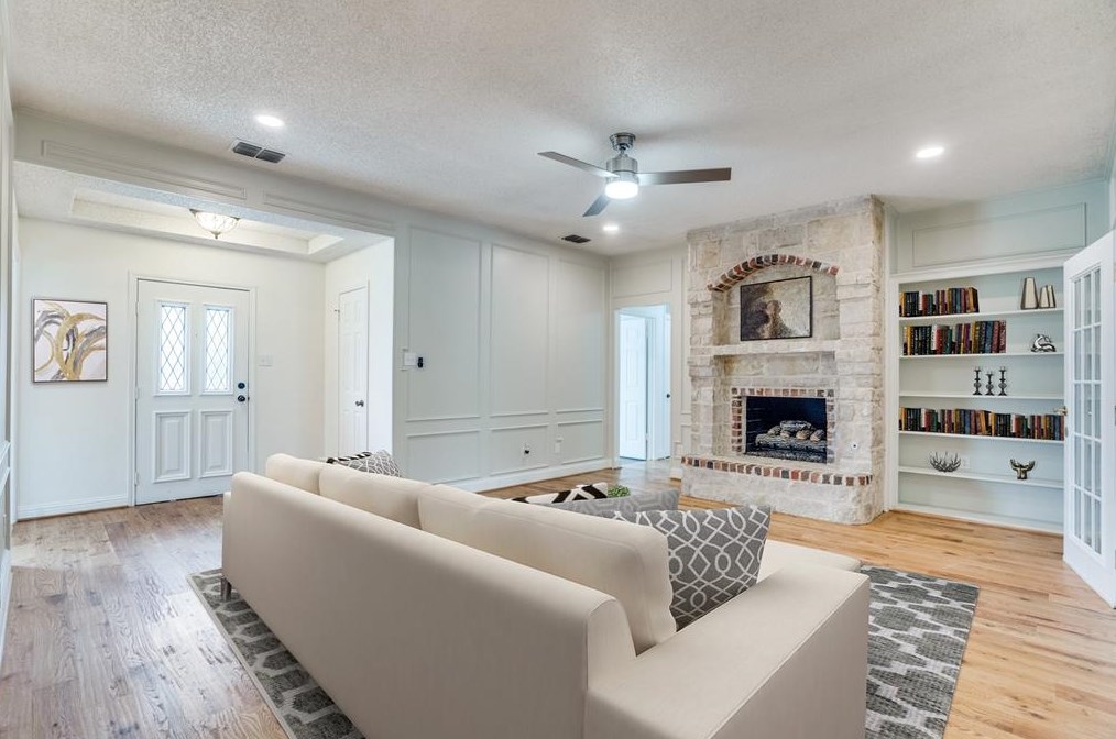 4003 Blossom Dr, Garland, TX 75048