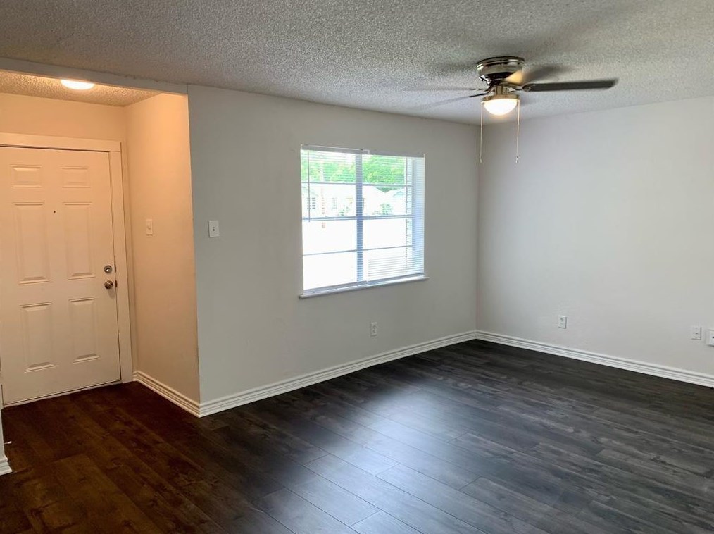 728 Holcomb Rd, Dallas, TX 75217