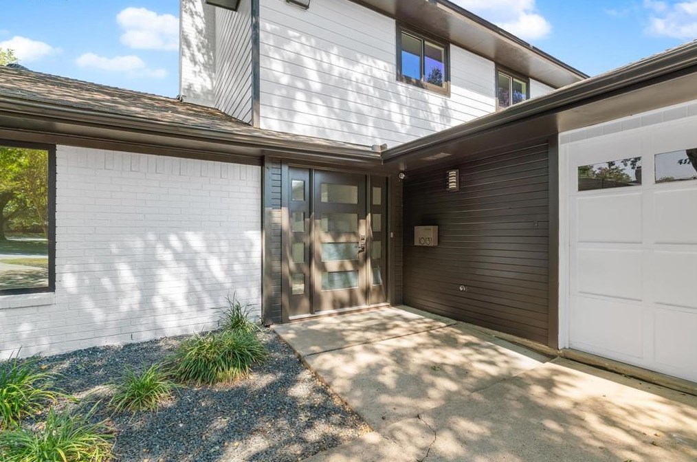 10131 Pensive Dr, Dallas, TX 75229-5804