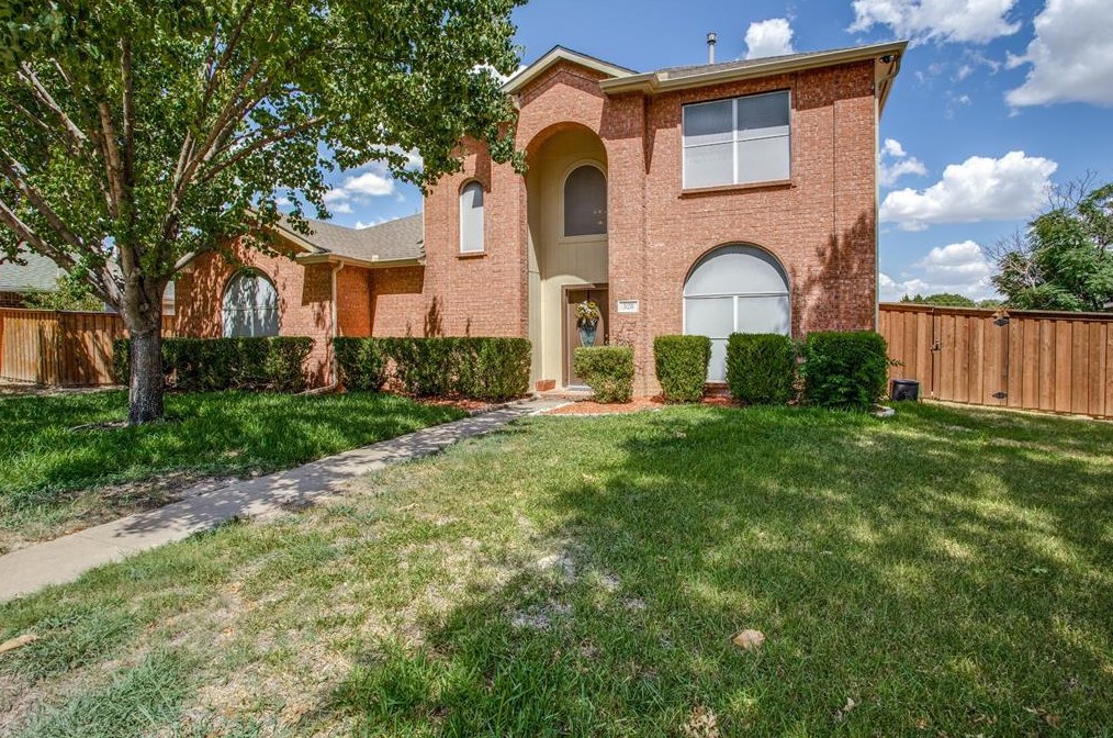528 Dogwood Trl, Desoto, TX 75115-5837