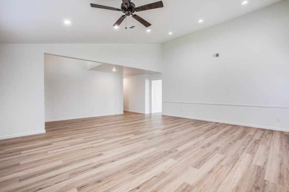 6908 Aimpoint Dr, Plano TX  75023-1854 exterior