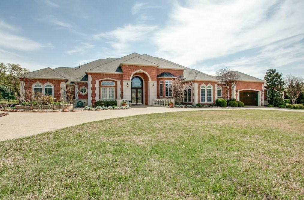 530 W Hickory Ridge Cir, Argyle, TX 76226