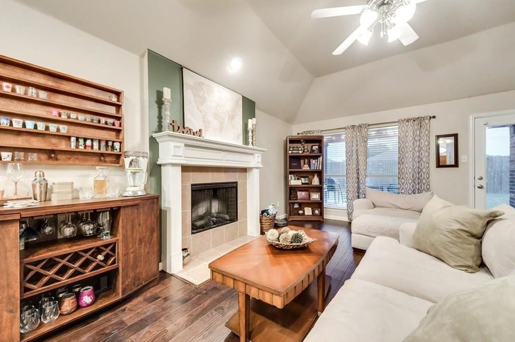 617 Tumbleweed Dr, Forney TX  75126-4755 exterior