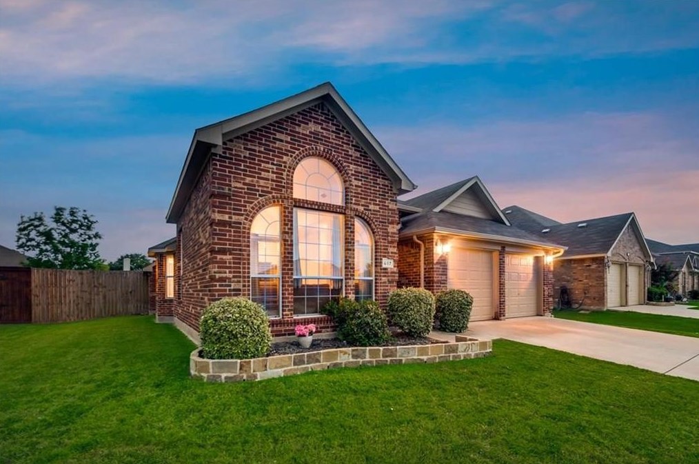 617 Tumbleweed Dr, Forney TX  75126-4755 exterior