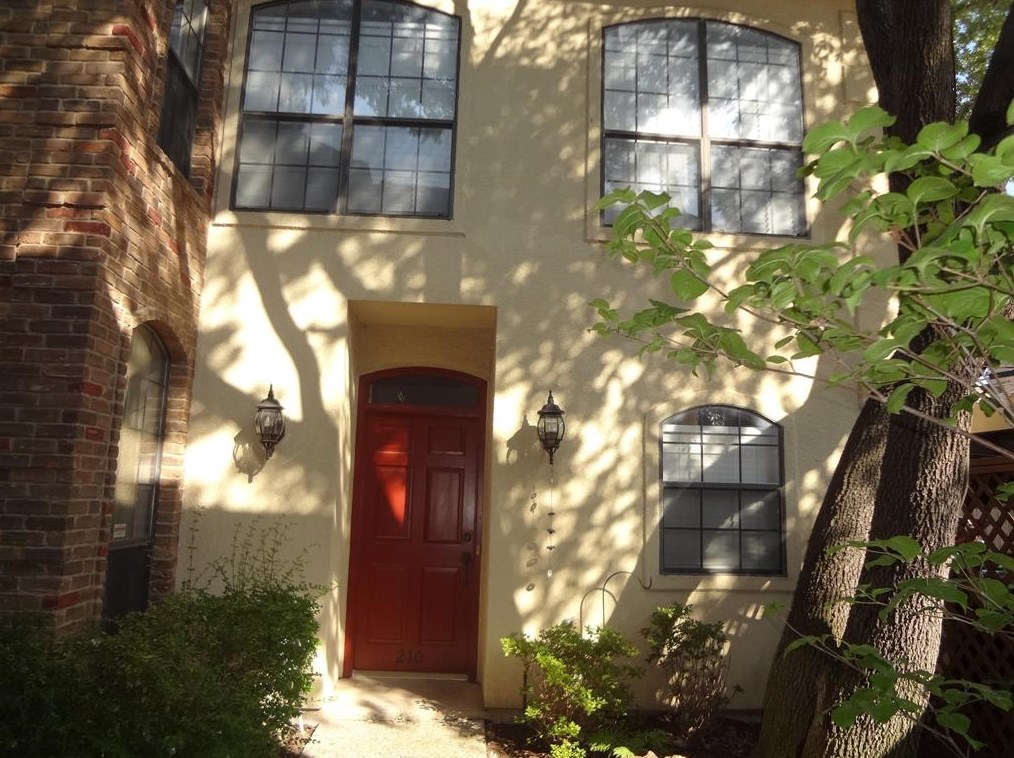 4307 Gilbert Ave #210, Dallas, TX 75219
